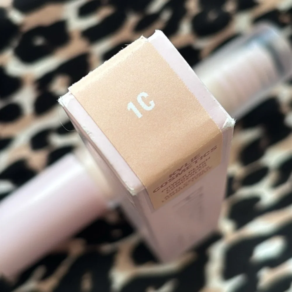 Brand New Kylie Cosmetics Power Plush Longwear Concealer 1C Fair Dark Circles